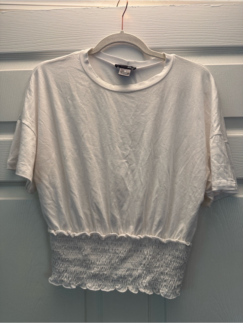 Women’s AQUA smocked-waist cropped short-sleeve top